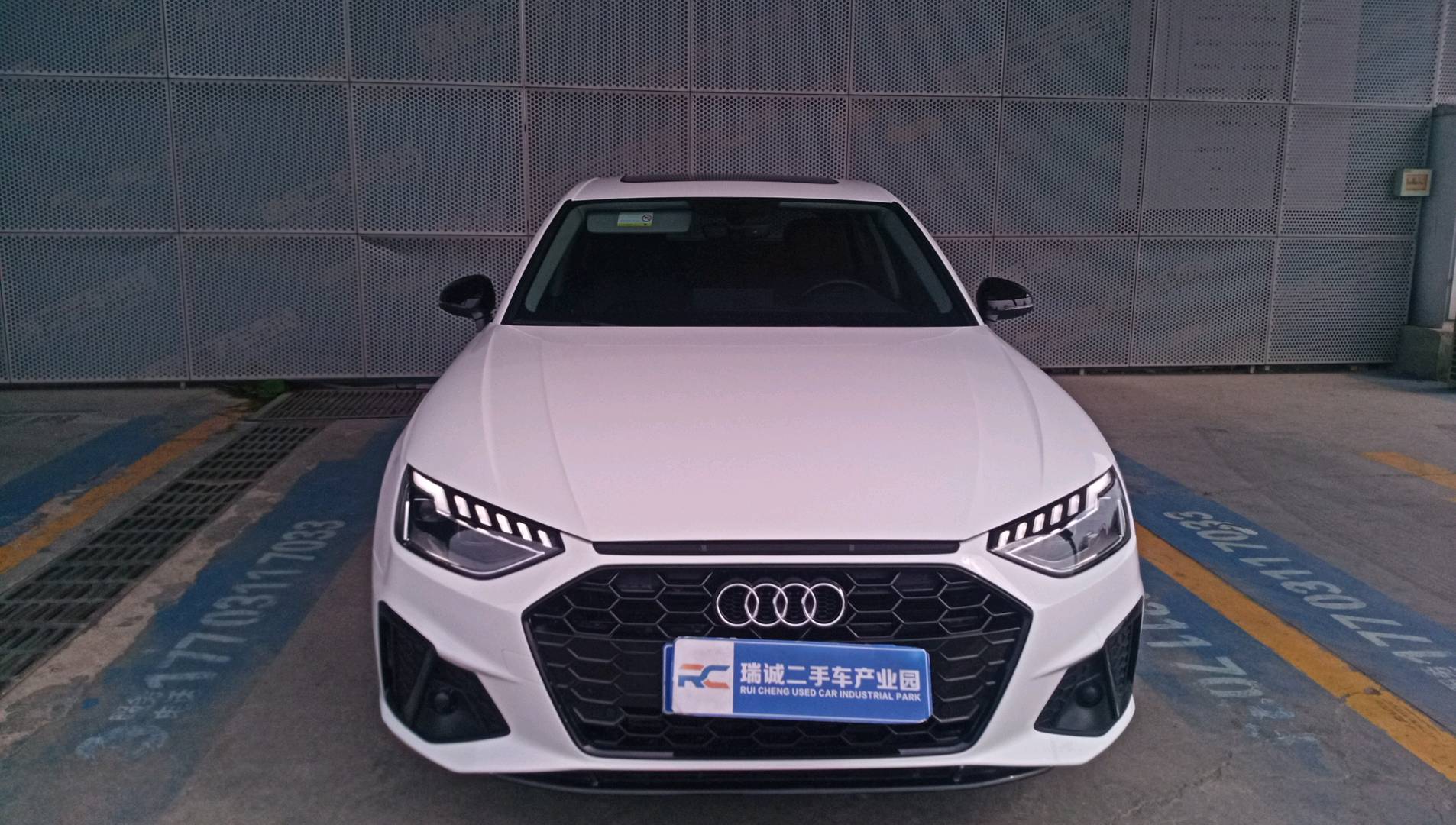 奥迪 奥迪A4L 2022款 40 TFSI 豪华动感型 二手车市场选瑞诚