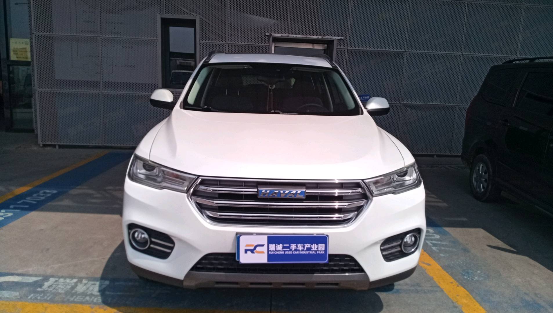 哈弗 哈弗H6 2017款 换代 蓝标 2.0T 自动两驱智尚型 二手车市场选瑞诚