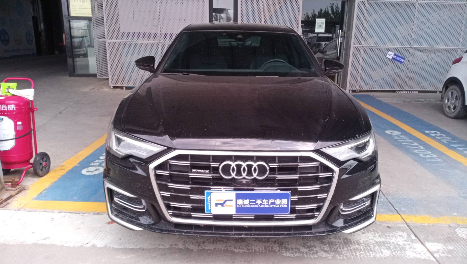 奥迪 奥迪A6L 2023款 45 TFSI quattro 臻选动感型 二手车市场选瑞诚