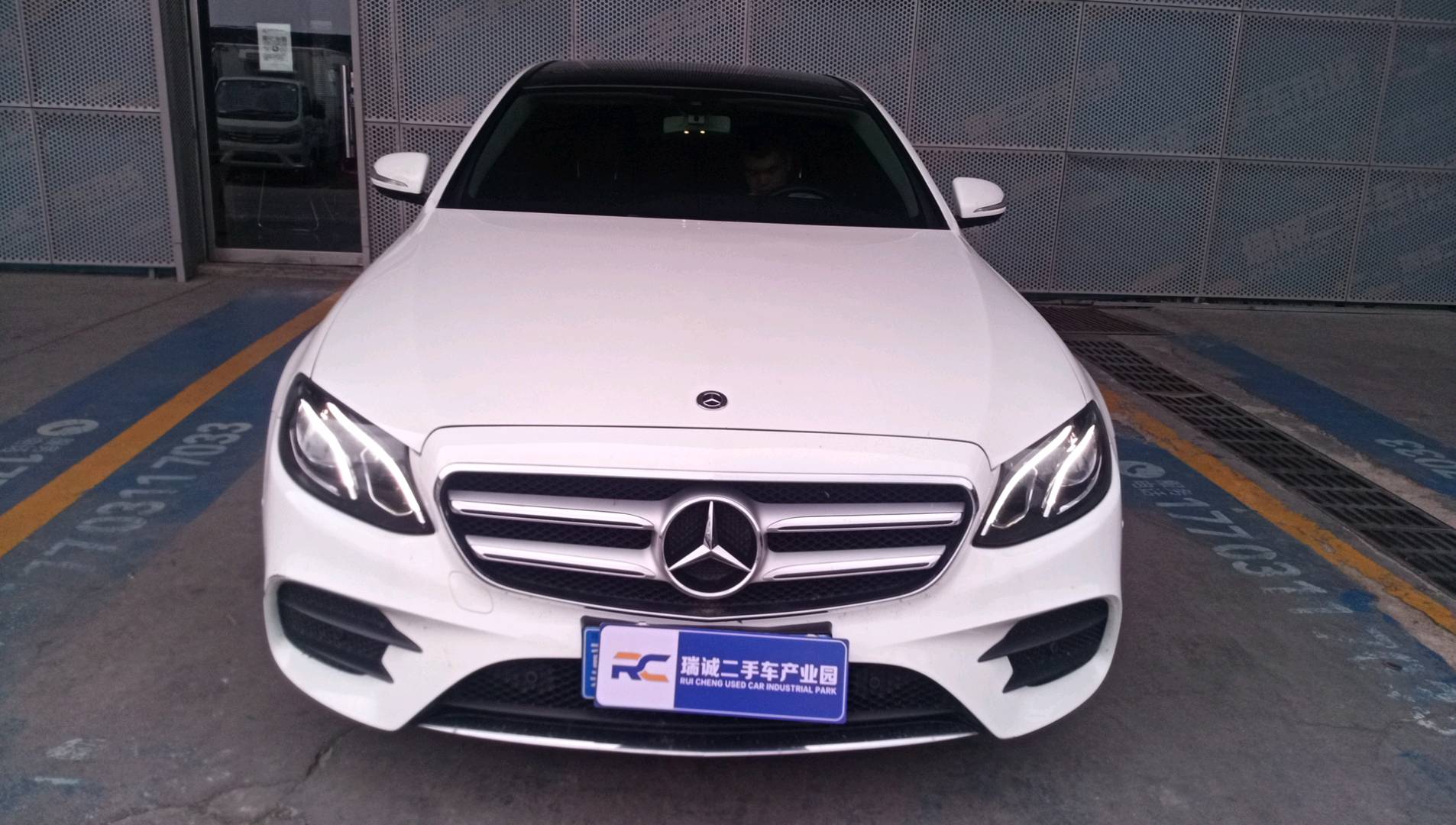 奔驰 奔驰E级 2020款 改款 E 260 L 运动型 二手车市场选瑞诚