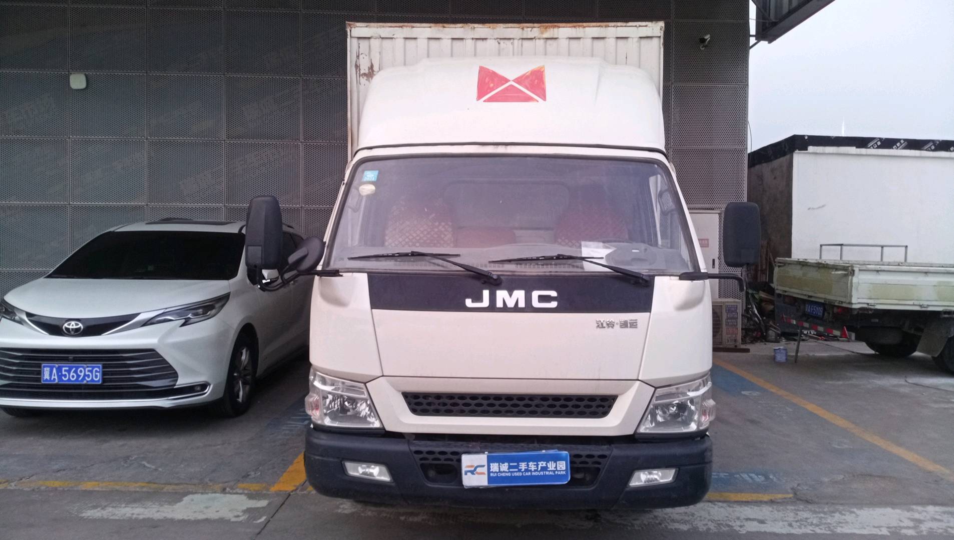 江铃汽车 凯运 二手车市场选瑞诚