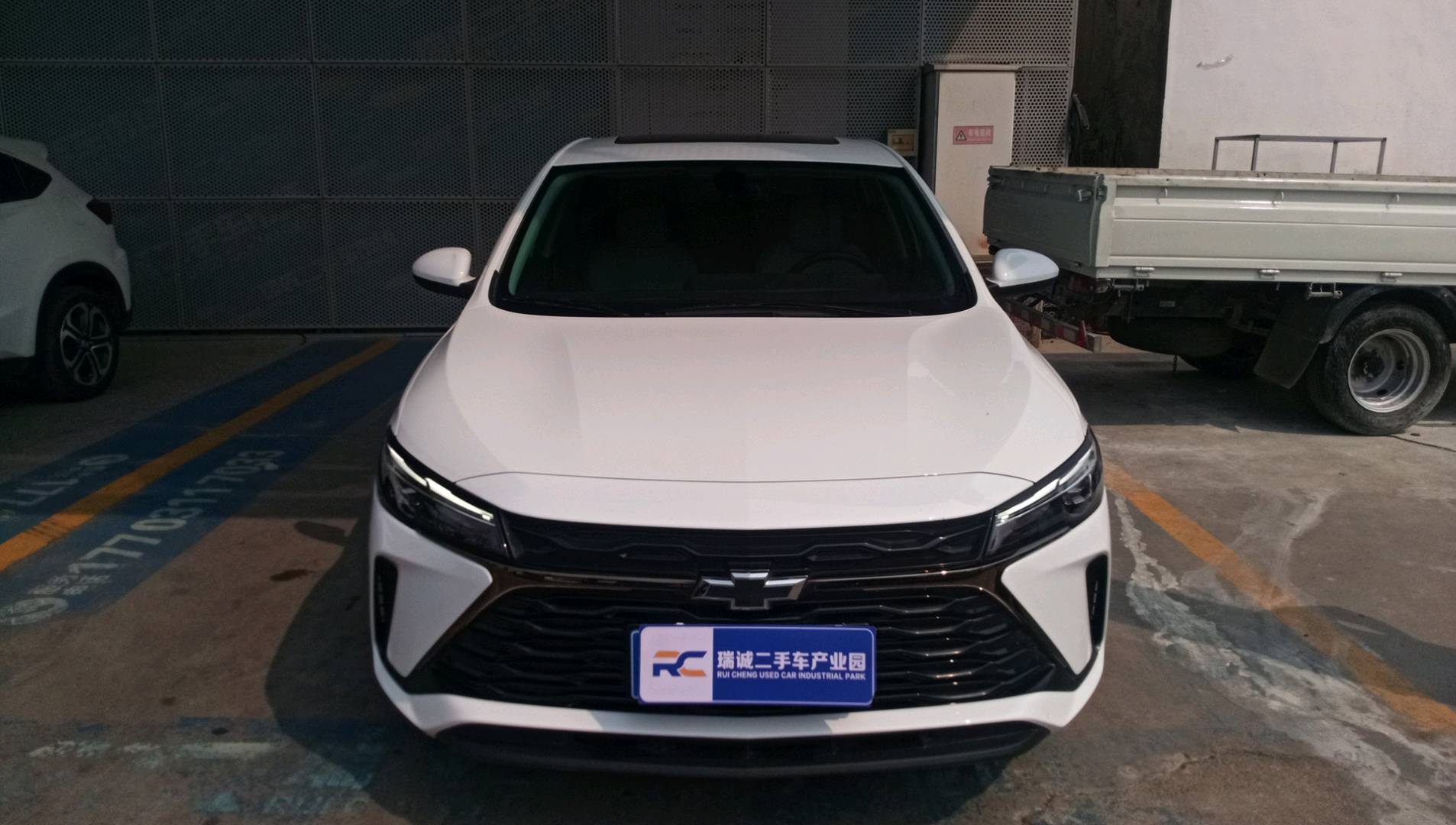 雪佛兰 科鲁泽 2023款 1.5L 双离合乐享版 二手车市场选瑞诚