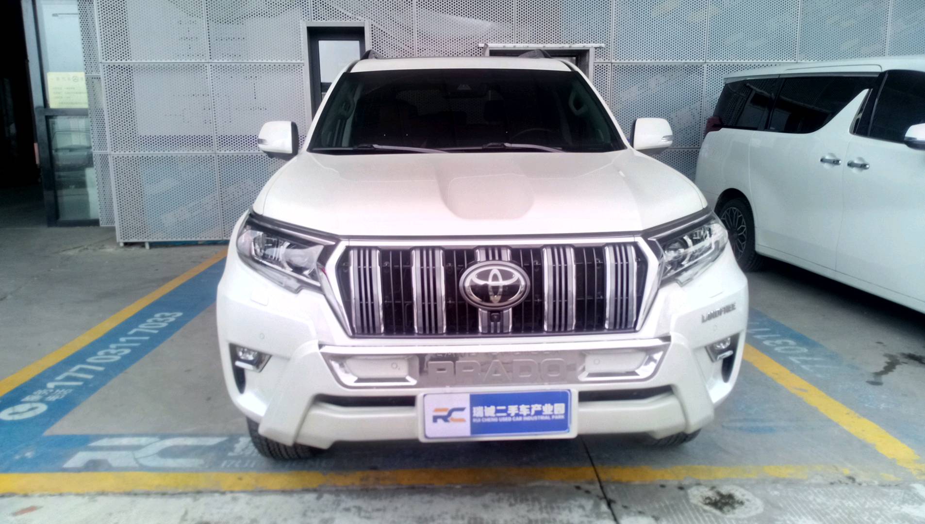 丰田 普拉多 2019款 3.5L 自动TX-L尊享版 二手车市场选瑞诚