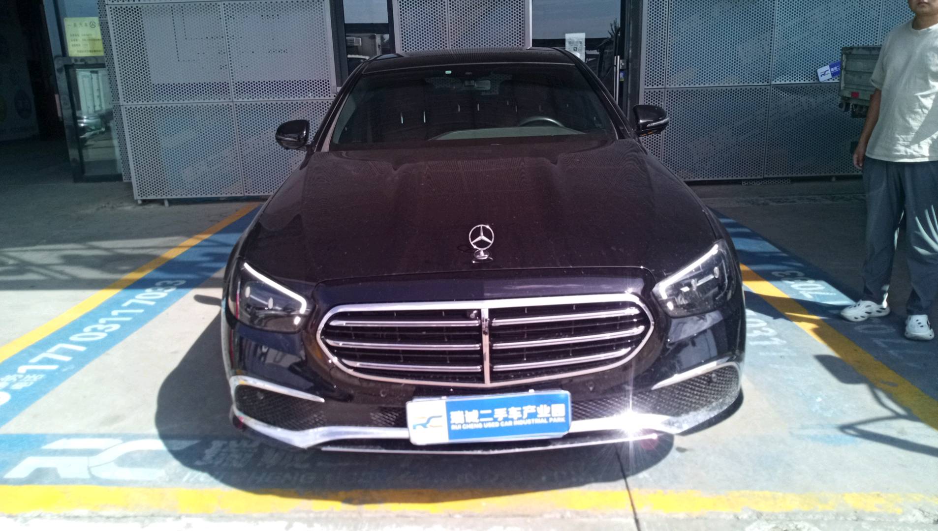 奔驰 奔驰E级 2022款 改款 E 300 L 运动时尚型 二手车市场选瑞诚