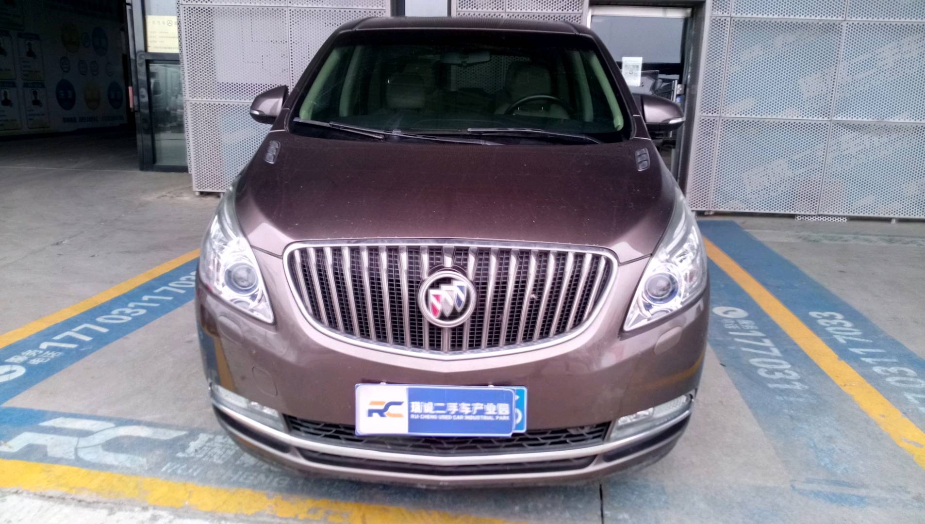别克 别克GL8 2015款 2.4L 豪华商务尊享版 二手车市场选瑞诚