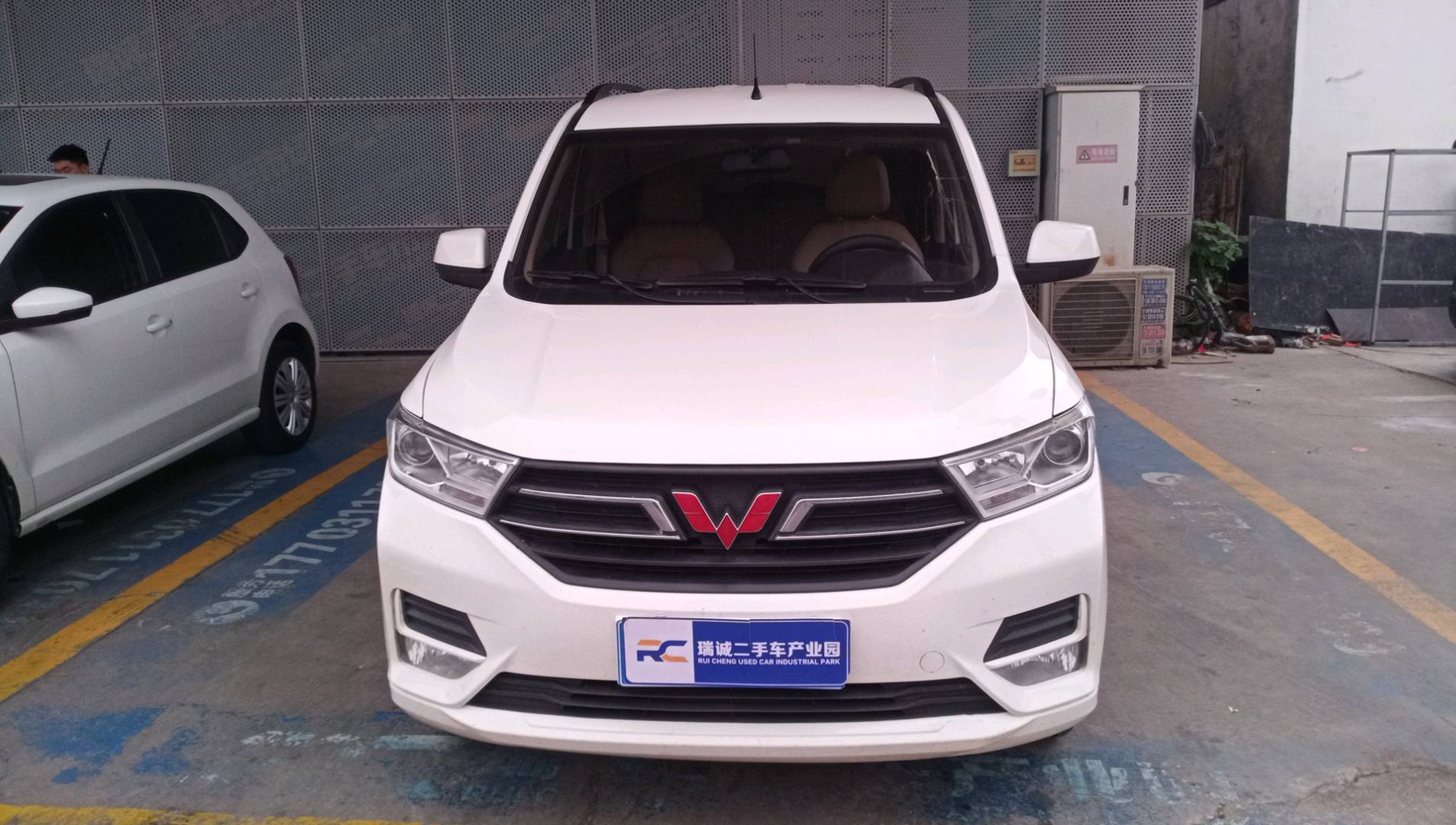 五菱汽车 五菱宏光 2021款 1.5L S标准型LAR 二手车市场选瑞诚