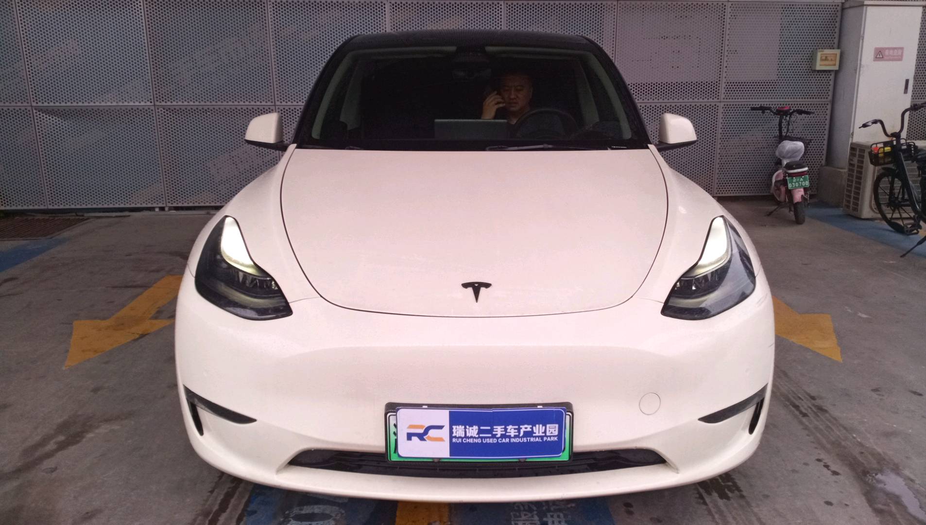 特斯拉 Model Y 2022款 改款 后轮驱动版 二手车市场选瑞诚