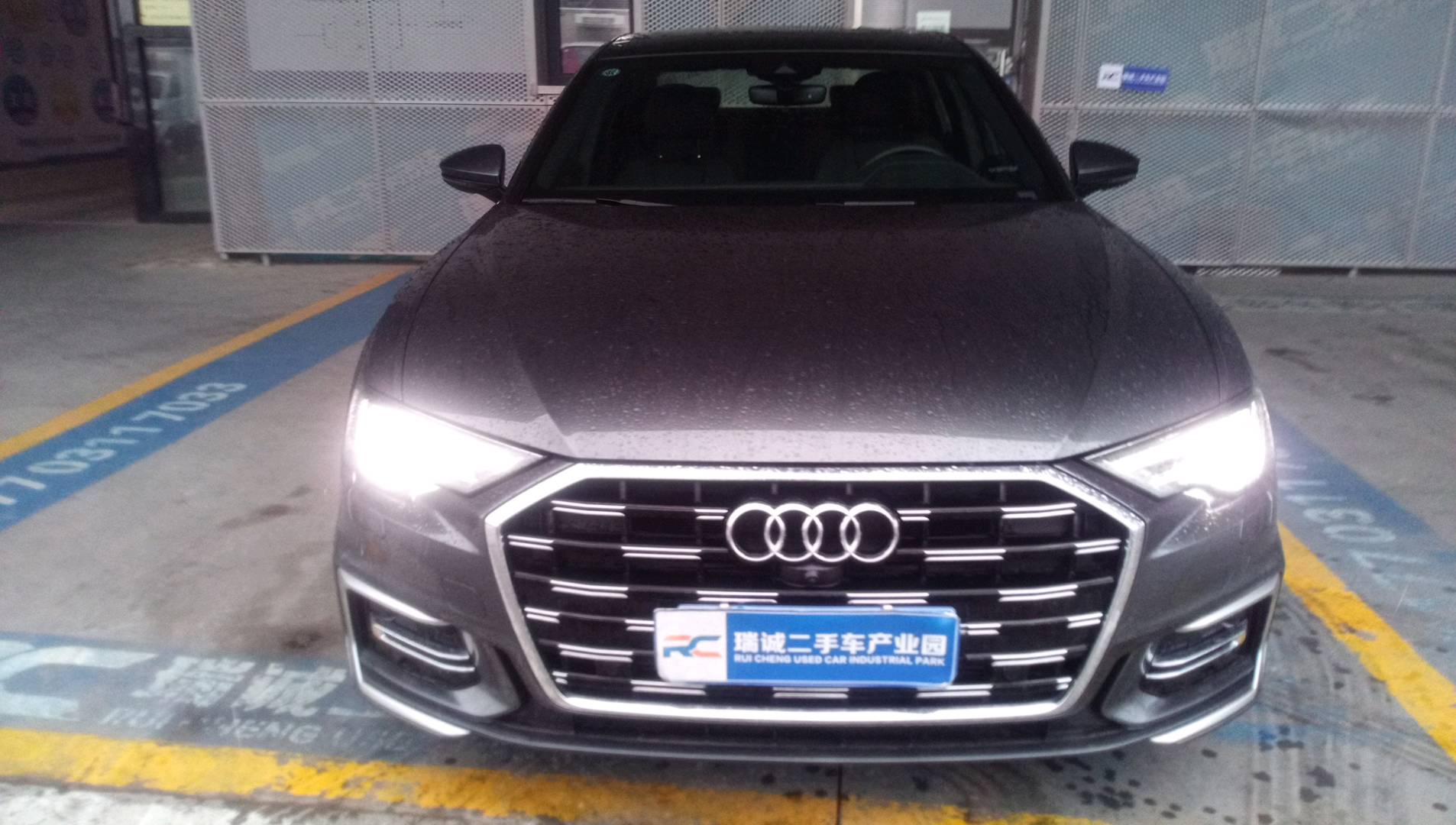 奥迪 奥迪A6L 2024款 45 TFSI 臻选动感型 二手车市场选瑞诚