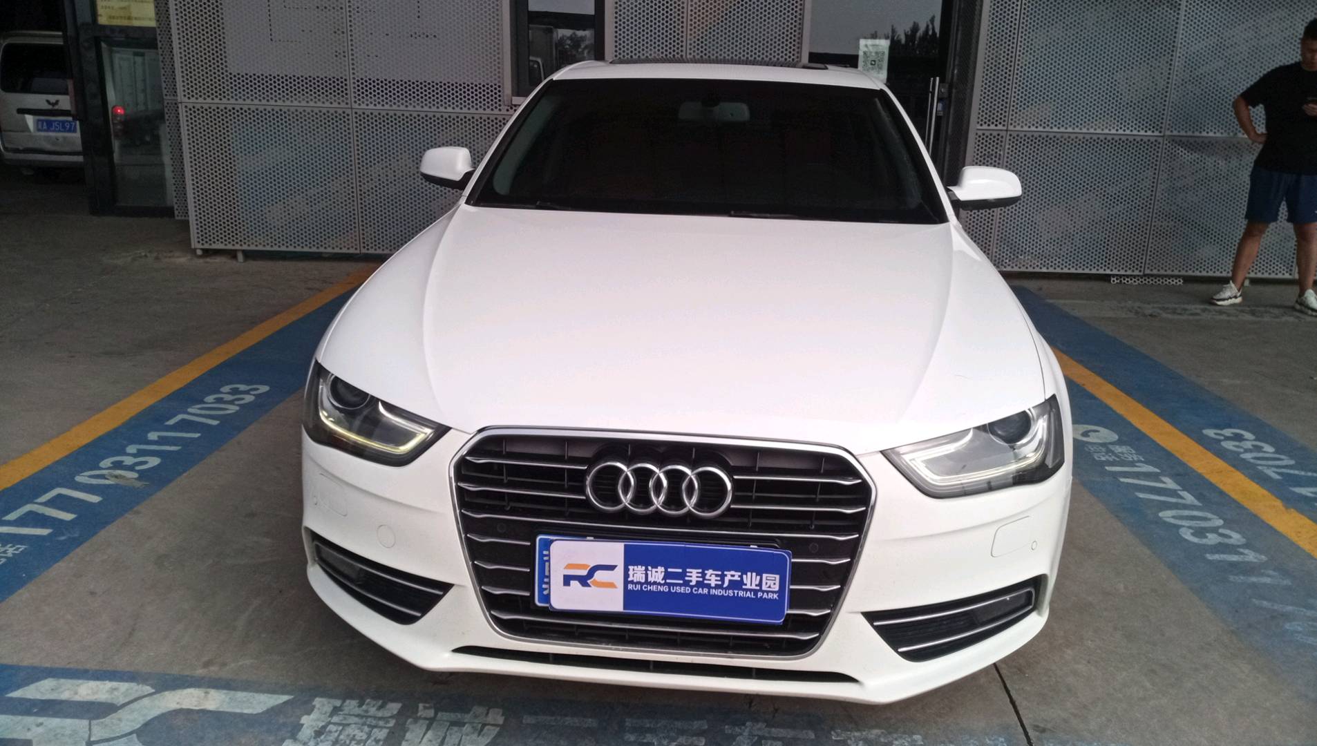 奥迪 奥迪A4L 2016款 35 TFSI 自动舒适型 二手车市场选瑞诚