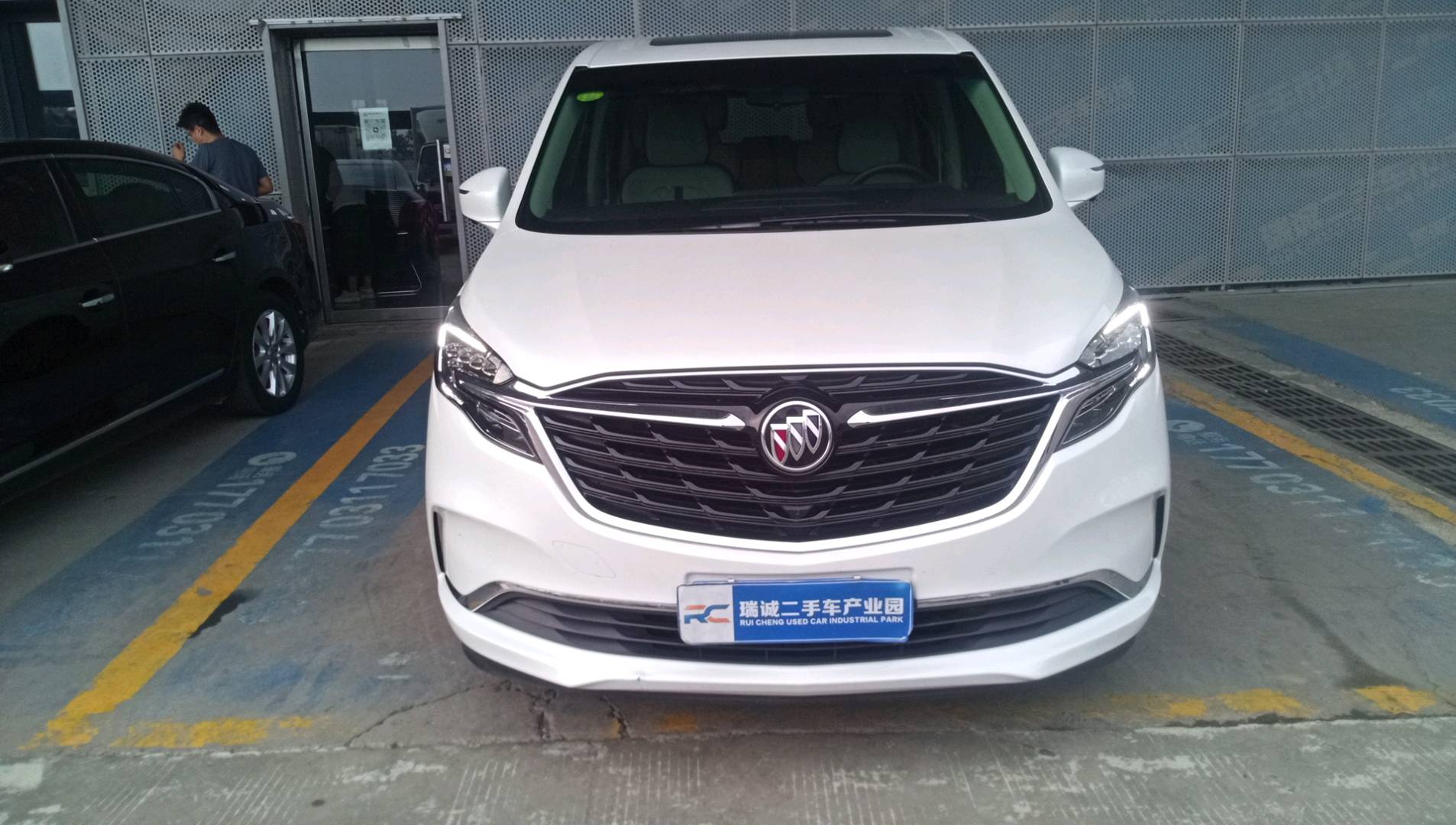 别克 别克GL8 2021款 ES陆尊 653T 旗舰型 二手车市场选瑞诚