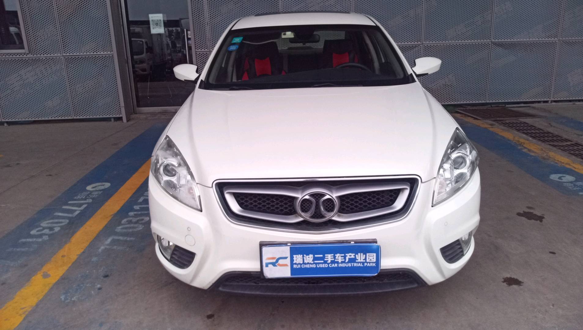 北汽绅宝 绅宝D50 2015款 1.5L 手动舒适超值导航版 二手车市场选瑞诚