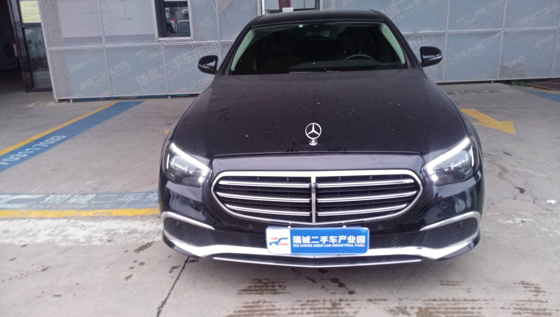 奔驰 奔驰E级 2023款 E 260 L 二手车市场选瑞诚