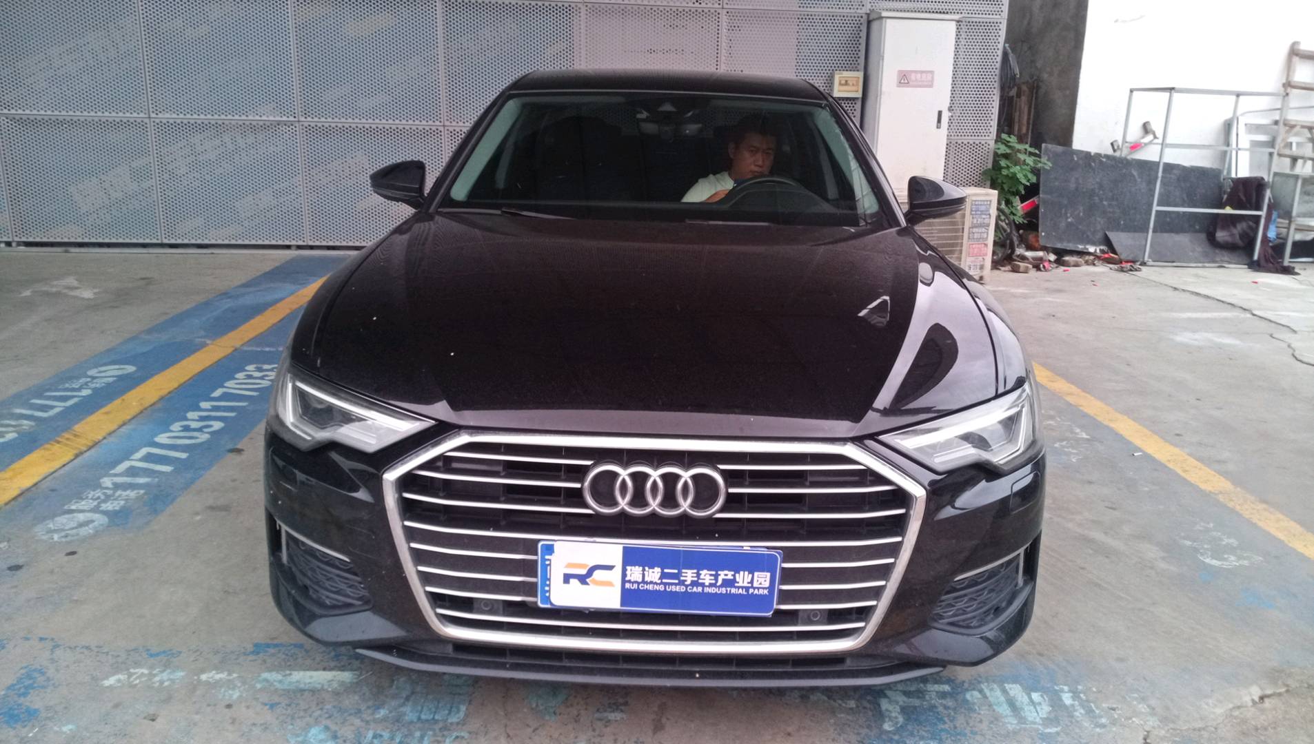 奥迪 奥迪A6L 2021款 45 TFSI 臻选动感型 二手车市场选瑞诚
