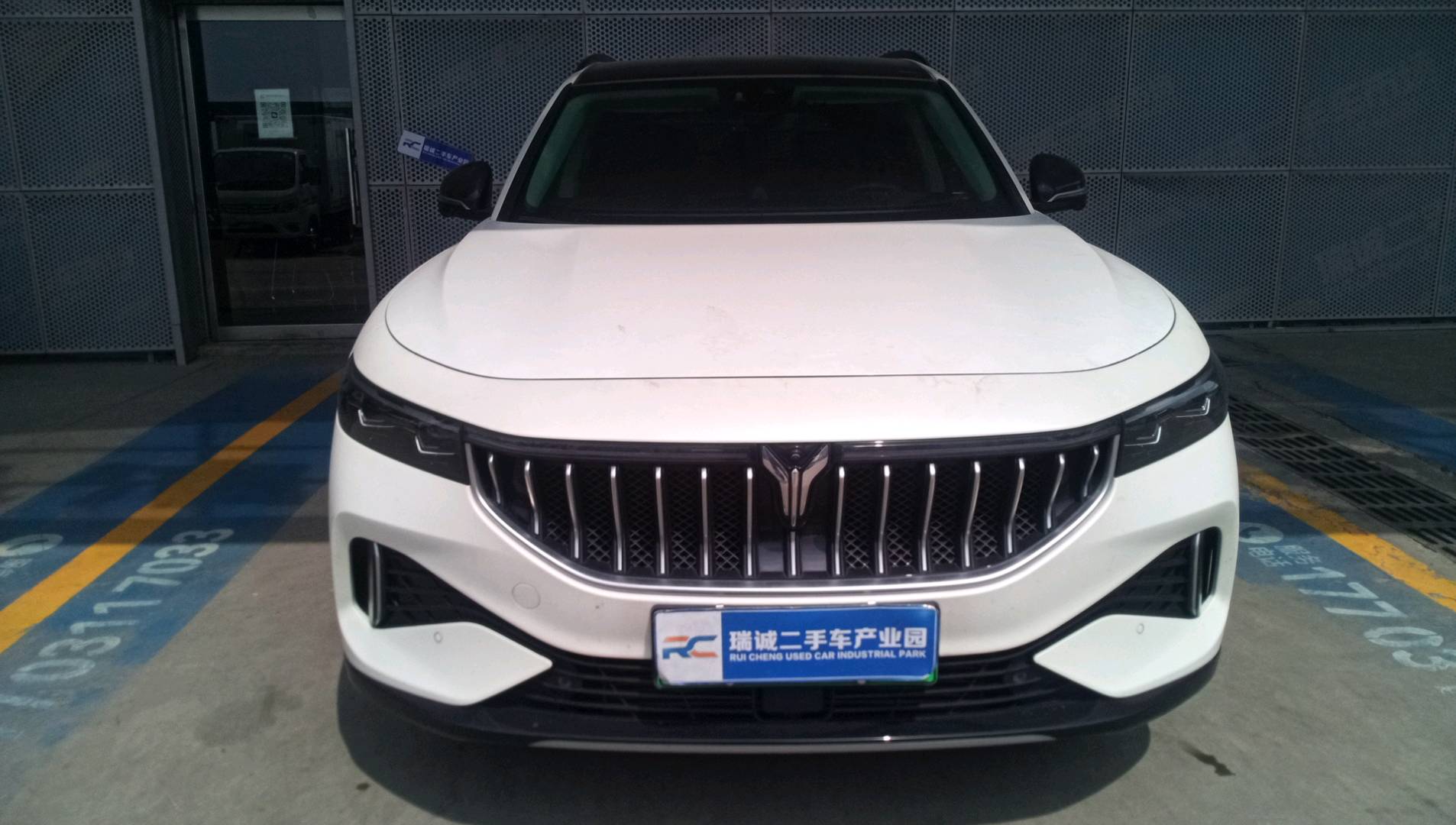 岚图汽车 岚图FREE 2021款 四驱增程版专属豪华套装 二手车市场选瑞诚