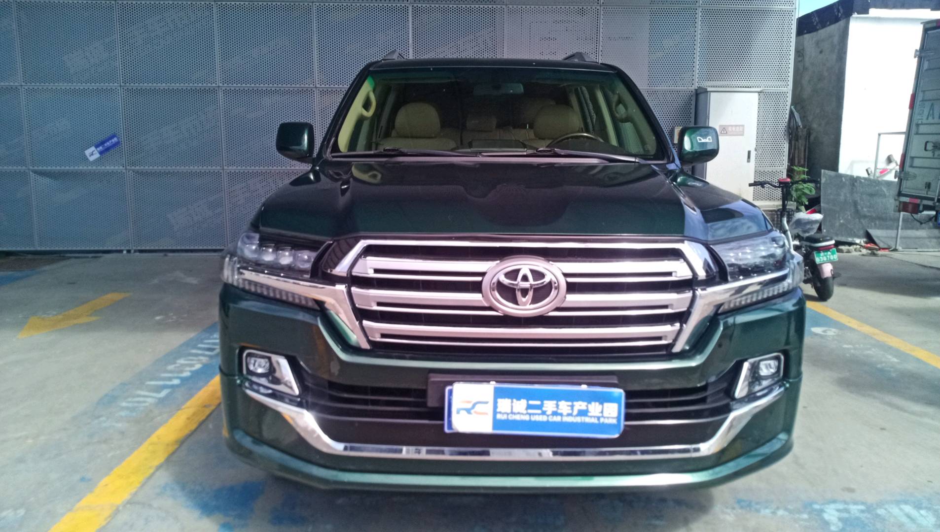 丰田 兰德酷路泽 2010款 4.0L 自动VX 二手车市场选瑞诚
