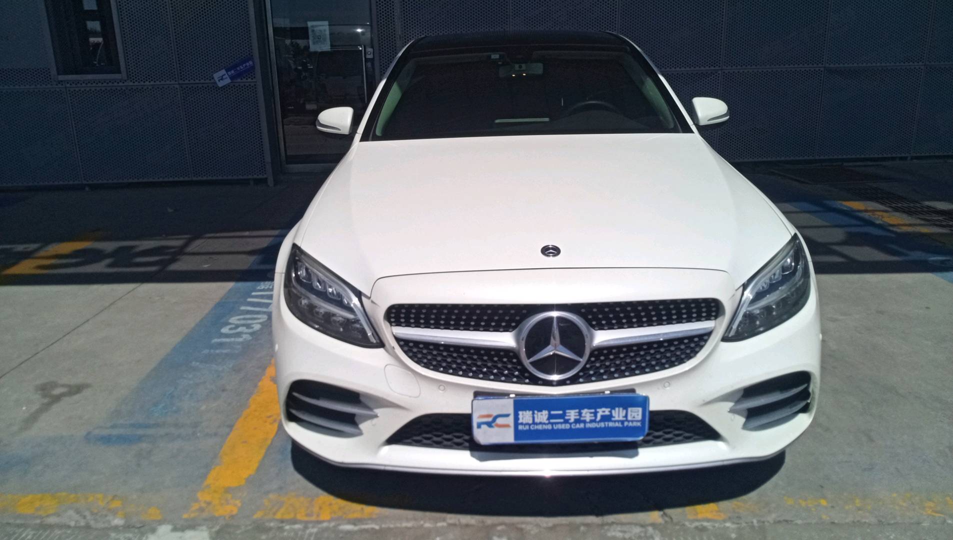 奔驰 奔驰C级 2019款 改款 C 260 L 运动版 二手车市场选瑞诚