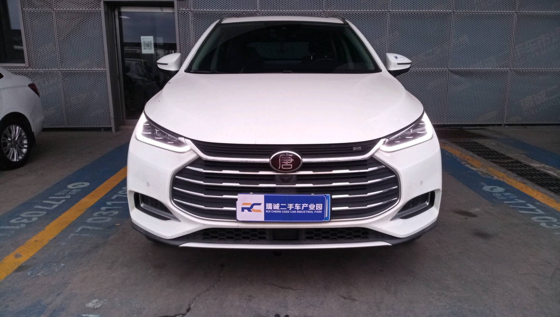 比亚迪 唐 2018款 2.0T 自动智联尊荣型 5座 二手车市场选瑞诚