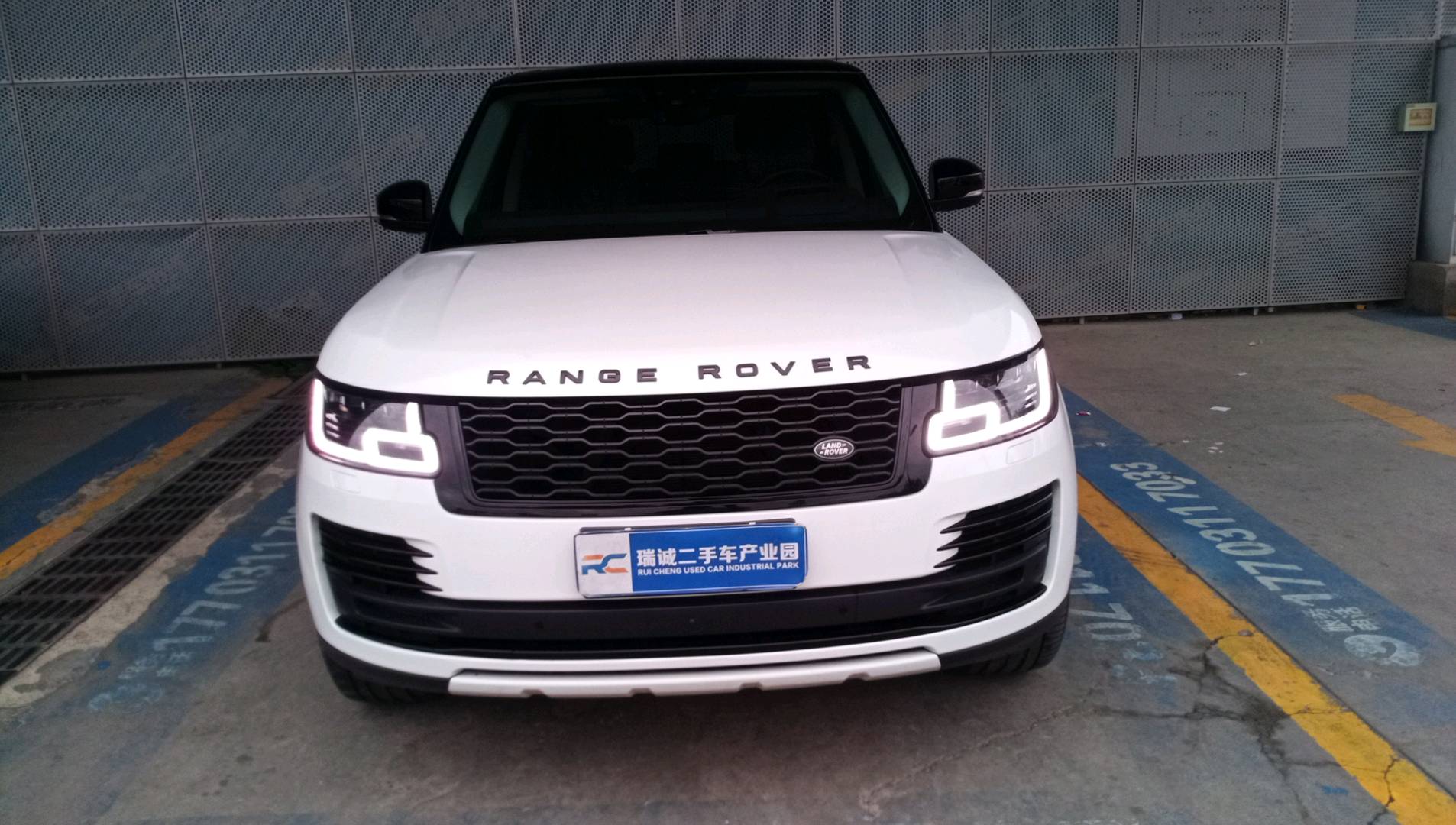 路虎 揽胜 2021款 3.0 L6 传世加长经典版 二手车市场选瑞诚