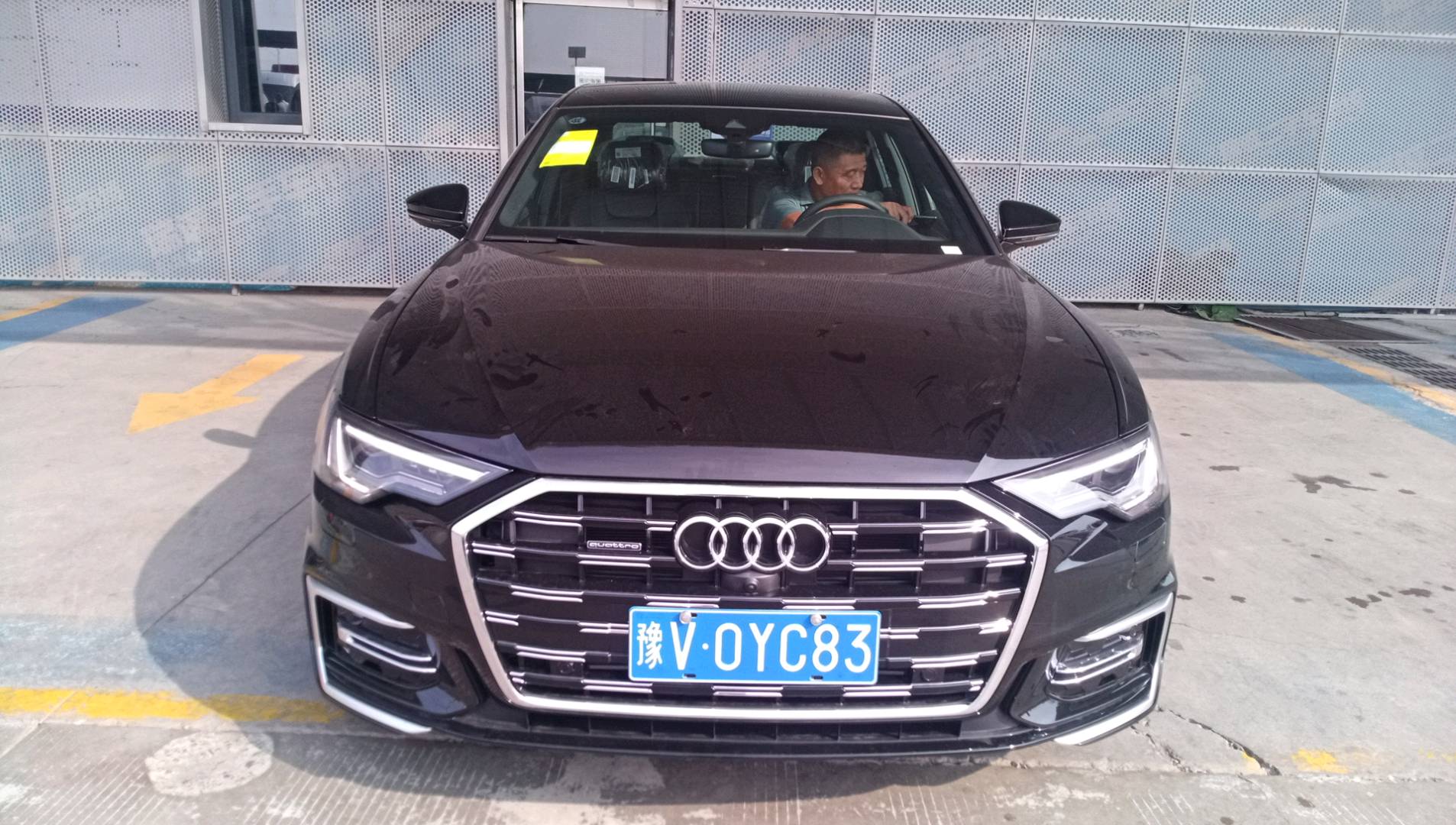 奥迪 奥迪A6L 2025款 45 TFSI quattro 臻选动感型 二手车市场选瑞诚