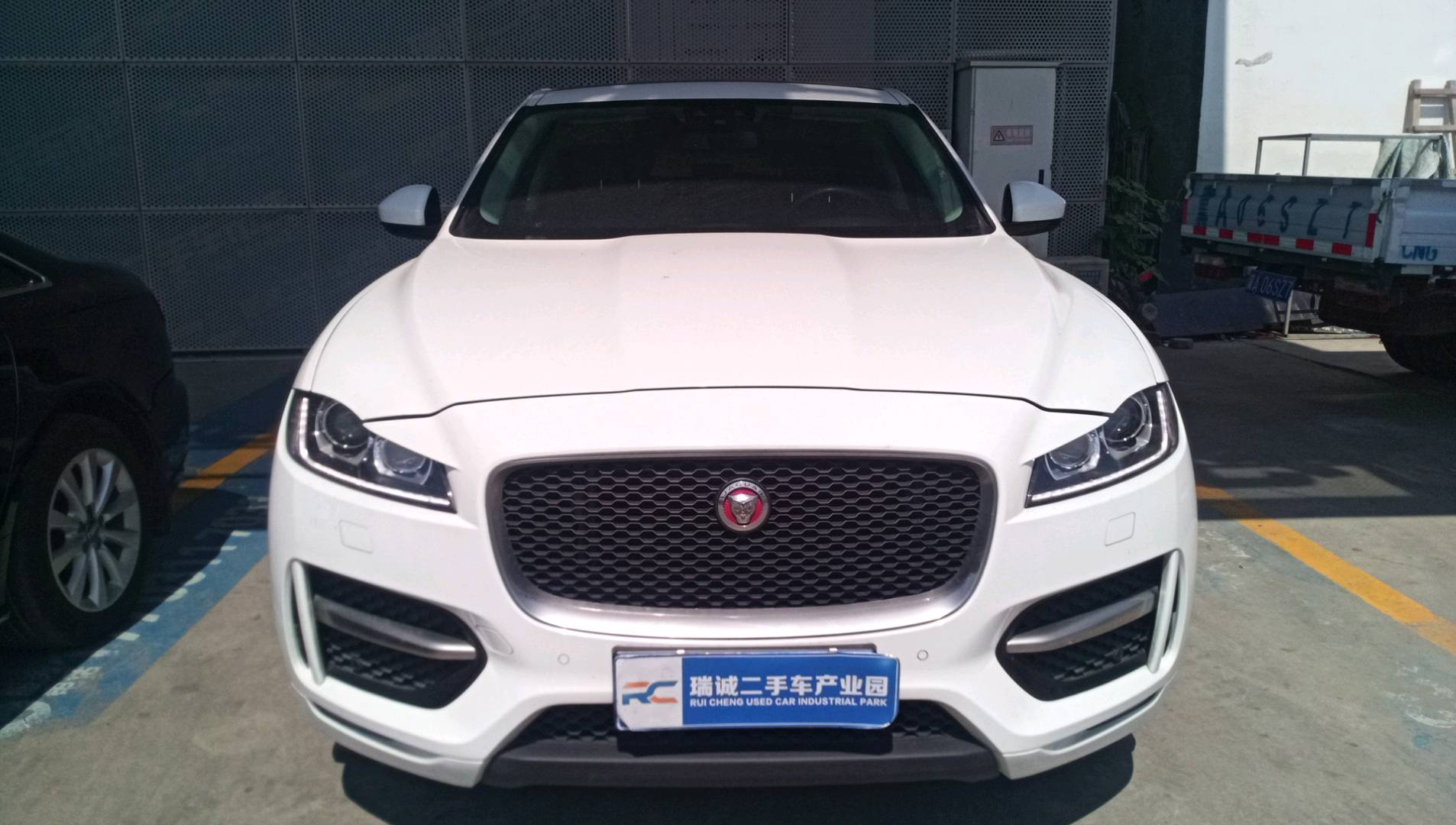 捷豹 捷豹F-PACE 2016款 2.0T 两驱R-Sport运动版 二手车市场选瑞诚