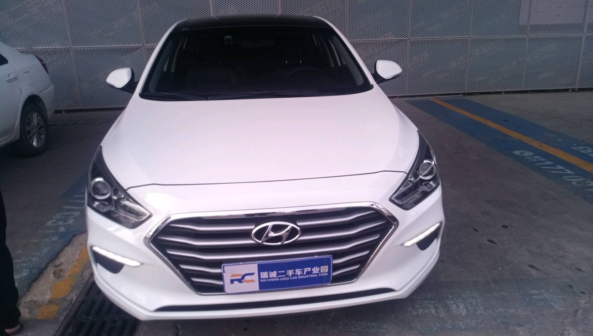 现代 名图 2017款 1.8L 自动尊贵型DLX 二手车市场选瑞诚