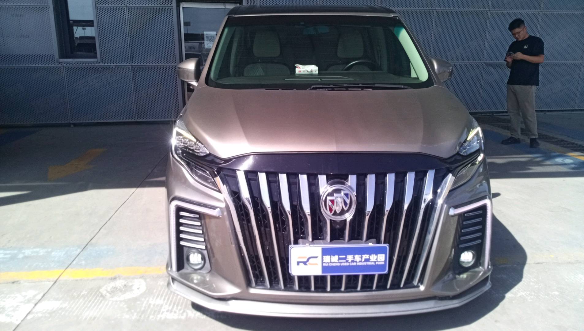 别克 别克GL8 2021款 ES陆尊 653T 尊享型 二手车市场选瑞诚