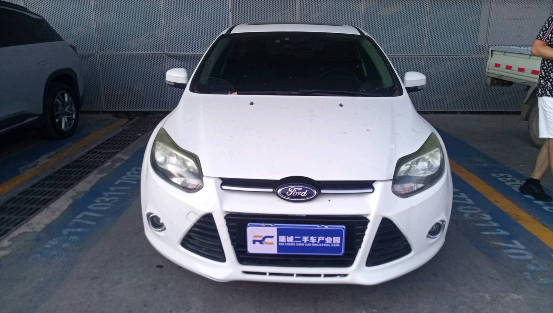 福特 福克斯 2012款 两厢 2.0L 自动豪华运动型 二手车市场选瑞诚