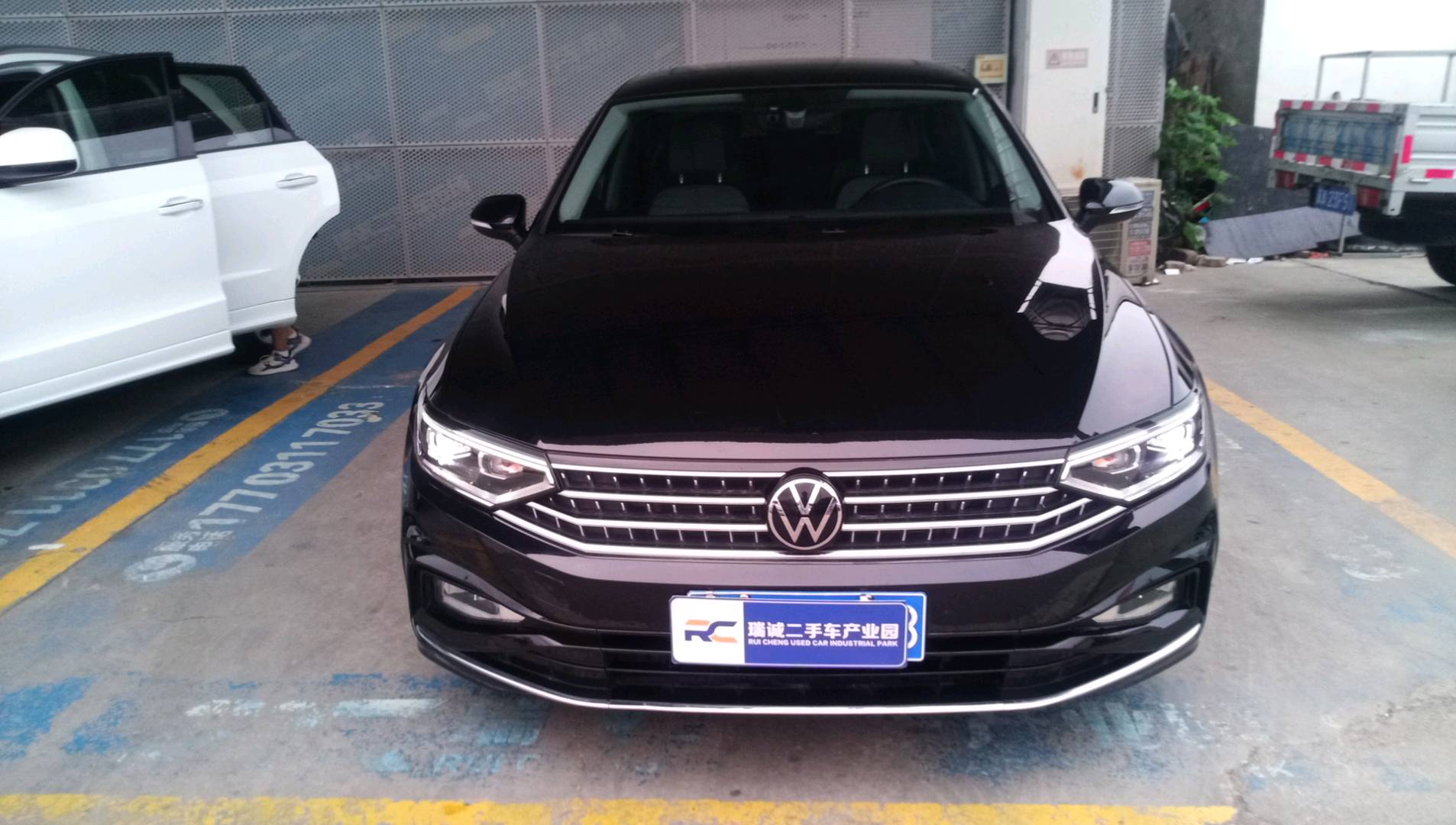 大众 迈腾 2023款 200万辆纪念版 330TSI DSG领先型 二手车市场选瑞诚
