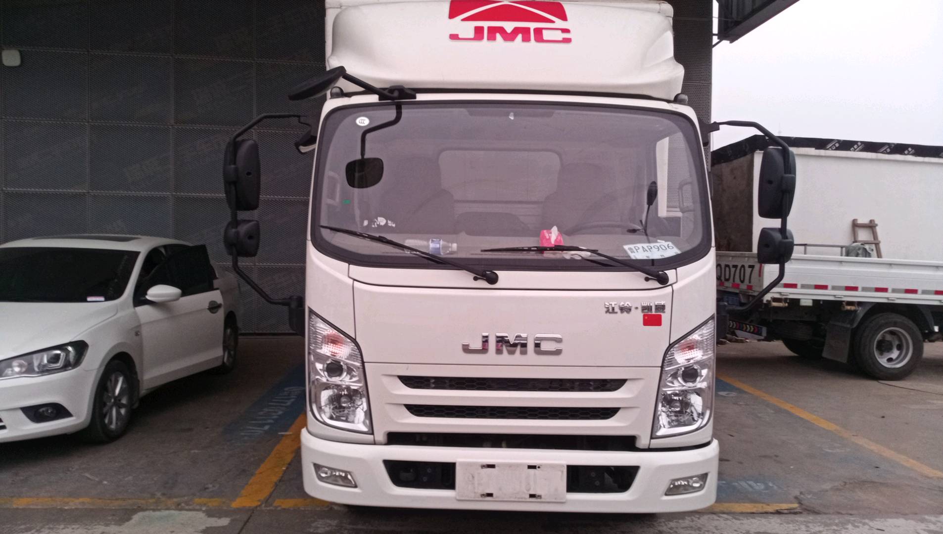 江铃汽车 凯威 二手车市场选瑞诚
