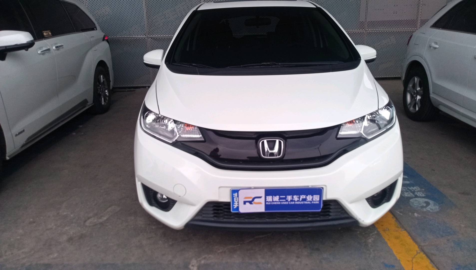 本田 飞度 2016款 1.5L LXS CVT舒适天窗版 二手车市场选瑞诚
